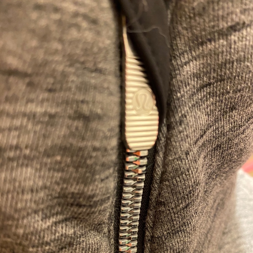LULULEMON QUARTER ZIP